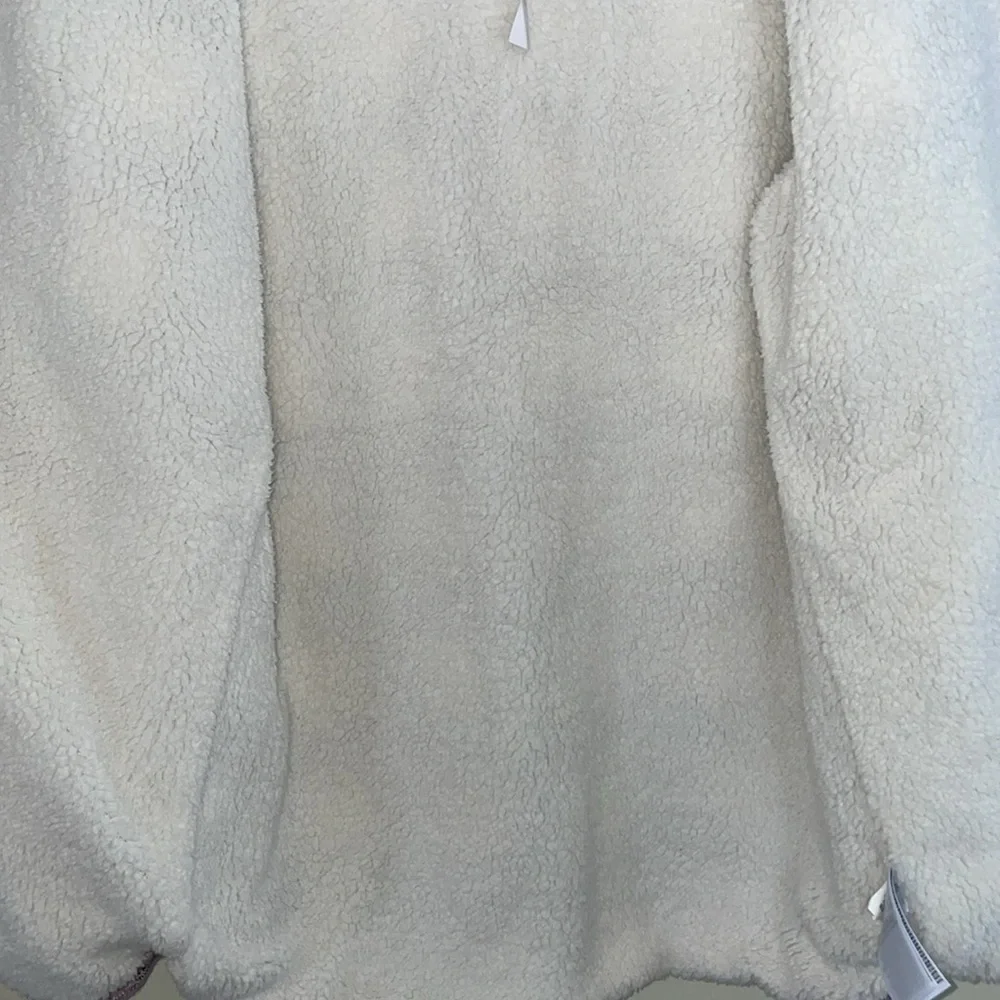 Gap purple and cream plaid Sherpa lined shacket. Girls size 14/16 - Picture 3 of 4